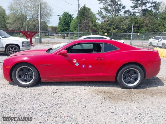 2013 Chevrolet Camaro LS with VIN 2G1FA1E32D9199332, listed as a IAAI auction lot 42071419 with 215,102 mi miles. Bid and sale history available at carsss.com. Image 14.
