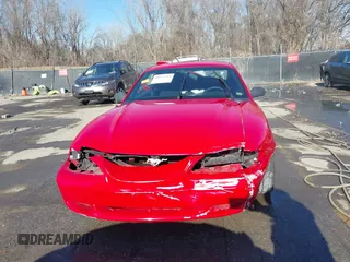 1995 Ford Mustang GT with VIN 1FALP42T7SF195947, listed as a IAAI auction lot 41071118 with 156,241 mi miles and . Bid and sale history available at DreamBid. Image 13.