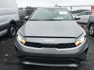 2024 Kia Forte LXS with VIN 3KPF24ADXRE820491, listed as a IAAI auction lot 41526871 with 5,675 mi miles and . Bid and sale history available at DreamBid. Image 12.
