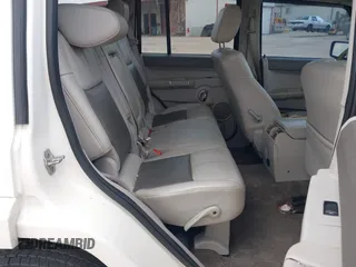 2008 Jeep Commander Limited z VIN 1J8HG58248C211318, wystawiony jako IAAI lot #42501353 z przebiegiem 215 049 mil mil oraz . Historia ofert i sprzedaży dostępna na DreamBid. Obrazek 8.