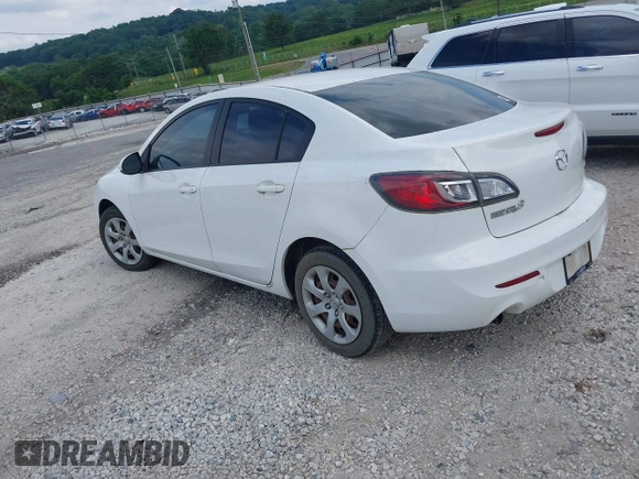2013 Mazda 3 i Sport z VIN JM1BL1U77D1822615, wystawiony jako IAAI lot #42375217 z przebiegiem 169 514 mil mil oraz . Historia ofert i sprzedaży dostępna na DreamBid. Obrazek 3.