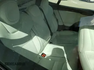 2022 Tesla Model S Plaid z VIN 5YJSA1E64NF461218, wystawiony jako Copart lot #74178794 z przebiegiem Nie podano mil oraz Szkoda całkowita • Salvage title. Historia ofert i sprzedaży dostępna na DreamBid. Obrazek 10.