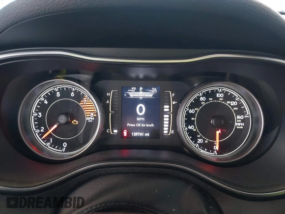 2019 Jeep Cherokee Latitude with VIN 1C4PJMCX9KD255382, listed as a IAAI auction lot 41903951 with 139,741 mi miles. Bid and sale history available at carsss.com. Image 7.