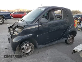 2008 Smart fortwo Pure z VIN WMEEJ31X48K150064, wystawiony jako Copart lot #42133475 z przebiegiem 103 280 mil mil oraz Szkody całkowita. Historia ofert i sprzedaży dostępna na DreamBid. Obrazek 1.