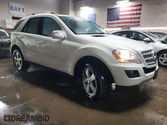 2009 Mercedes-Benz M 350 with VIN 4JGBB86E09A447127, listed as a Copart auction lot 44745175 with 150,012 mi miles and Salvage Title. Bid and sale history available at carsss.com. Image 4.