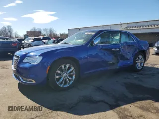 2019 Chrysler 300 Limited with VIN 2C3CCAKG9KH722784, listed as a Copart auction lot 46051835 with 43,364 mi miles and Salvage Title. Bid and sale history available at carsss.com. Image 1.