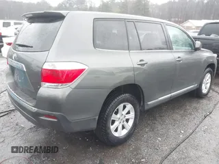 2013 Toyota Highlander with VIN 5TDZA3EHXDS032848, listed as a IAAI auction lot 41757071 with 143,774 mi miles and . Bid and sale history available at DreamBid. Image 4.