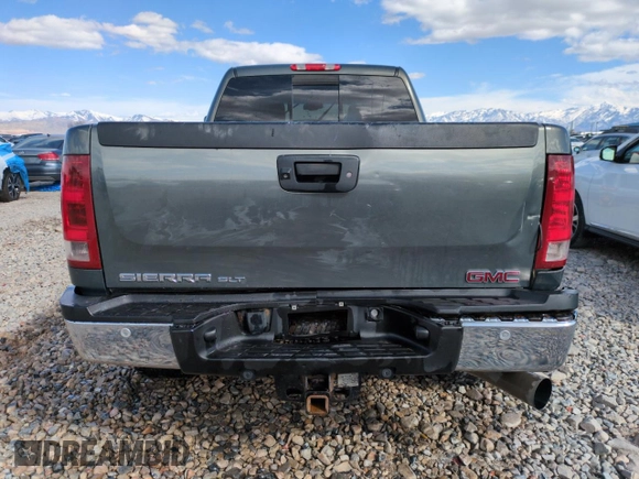 2011 GMC Sierra 2500HD SLT z VIN 1GT121E86BF126737, wystawiony jako Copart lot #48694115 z przebiegiem 223 128 mil mil oraz Szkoda całkowita • Salvage title. Historia ofert i sprzedaży dostępna na DreamBid. Obrazek 6.