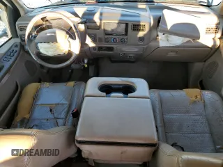 2003 Ford F-350 XL with VIN 1FTWW33F93EA39932, listed as a Copart auction lot 82341464 with 338,158 mi miles and Salvage Title. Bid and sale history available at DreamBid. Image 8.