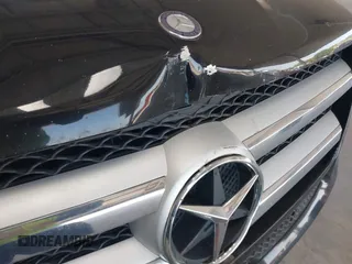 2014 Mercedes-Benz GL 450 z VIN 4JGDF7CE7EA435479, wystawiony jako IAAI lot #42280243 z przebiegiem 138 930 mil mil oraz . Historia ofert i sprzedaży dostępna na DreamBid. Obrazek 6.