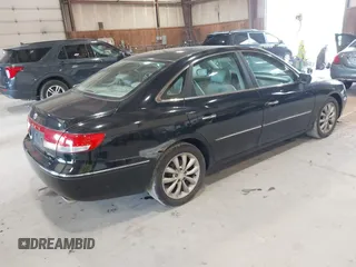 2006 Hyundai Azera SE with VIN KMHFC46F96A039365, listed as a IAAI auction lot 42812434 with 137,901 mi miles and . Bid and sale history available at DreamBid. Image 4.