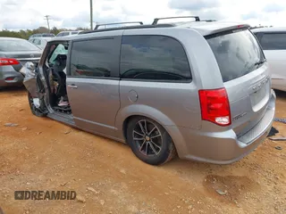 2019 Dodge Grand Caravan SE with VIN 2C4RDGBG3KR639447, listed as a IAAI auction lot 40960702 with Not Provided miles and . Bid and sale history available at DreamBid. Image 3.