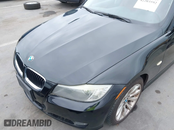 2011 BMW 3 Series 328i with VIN WBAPH7C50BE683442, listed as a IAAI auction lot 42203592 with 82,113 mi miles and . Bid and sale history available at carsss.com. Image 6.