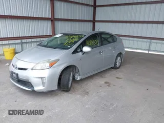 2013 Toyota Prius with VIN JTDKN3DP8D3043430, listed as a IAAI auction lot 42484200 with 247,835 mi miles and . Bid and sale history available at DreamBid. Image 17.