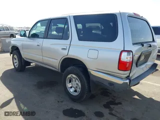 2001 Toyota 4Runner SR5 with VIN JT3GN86R410218081, listed as a IAAI auction lot 41692262 with 228,010 mi miles. Bid and sale history available at carsss.com. Image 3.