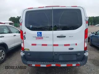 2016 Ford Transit XL z VIN 1FBZX2ZM8GKA69297, wystawiony jako IAAI lot #42689356 z przebiegiem 192 432 mil mil oraz . Historia ofert i sprzedaży dostępna na DreamBid. Obrazek 16.