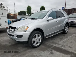 2007 Mercedes-Benz M 500 z VIN 4JGBB75E97A231740, wystawiony jako Copart lot #59905535 z przebiegiem 189 082 mil mil oraz Czysty tytuł • Clean title. Historia ofert i sprzedaży dostępna na DreamBid. Obrazek 1.