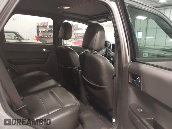 2008 Ford Escape Limited with VIN 1FMCU94178KC99233, listed as a IAAI auction lot 41820482 with 212,498 mi miles. Bid and sale history available at carsss.com. Image 8.