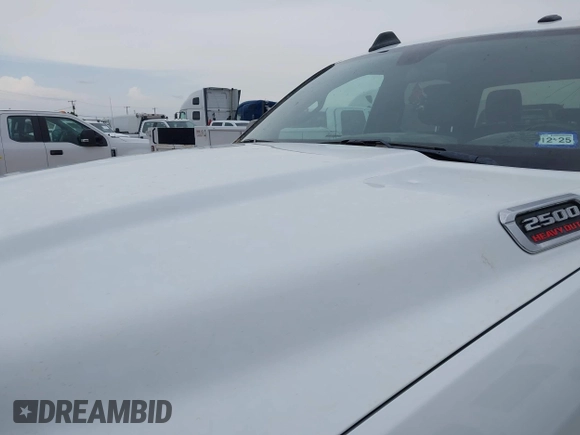 2022 Ram 2500 Tradesman with VIN 3C6UR5HJ7NG357784, listed as a IAAI auction lot 42461659 with 51,897 mi miles and . Bid and sale history available at DreamBid. Image 6.