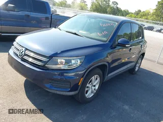 2012 Volkswagen Tiguan SE с VIN WVGAV7AX2CW582223, выставлен на аукционе IAAI как лот 42681171 с пробегом 129 117 миль миль и . История ставок и продаж доступна на DreamBid. Изображение 2.