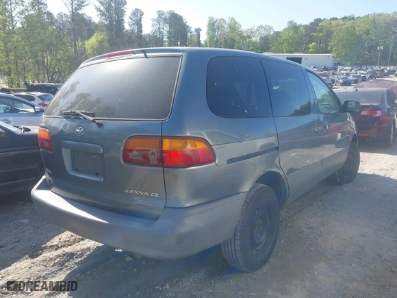 1998 Toyota Sienna CE with VIN 4T3GF19C9WU067779, listed as a IAAI auction lot 42005029 with 202,164 mi miles. Bid and sale history available at carsss.com. Image 4.