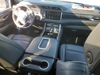 2024 GMC Yukon Denali with VIN 1GKS2DKL8RR173831, listed as a Copart auction lot 87831265 with 32,872 mi miles and Salvage Title. Bid and sale history available at carsss.com. Image 8.