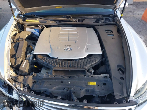 2014 Lexus LS 460 with VIN JTHBL5EF2E5132342, listed as a IAAI auction lot 41824998 with 75,301 mi miles and . Bid and sale history available at DreamBid. Image 10.
