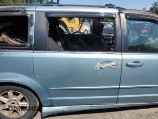 2008 Chrysler Town & Country Touring with VIN 2A8HR54P88R762435, listed as a Copart auction lot 67788734 with Not Provided miles and Salvage Title. Bid and sale history available at DreamBid. Image 11.
