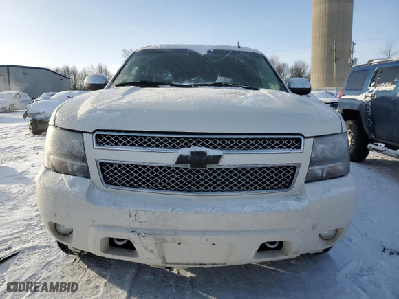 2011 Chevrolet Suburban LTZ with VIN 1GNSKKE31BR221744, listed as a Copart auction lot 46089725 with NaN miles and Clean Title. Bid and sale history available at carsss.com. Image 5.