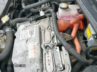 2014 Toyota Prius One z VIN JTDKDTB37E1567670, wystawiony jako IAAI lot #42720319 z przebiegiem 157 601 mil mil oraz . Historia ofert i sprzedaży dostępna na DreamBid. Obrazek 20.