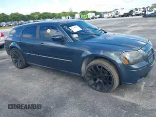 2007 Dodge Magnum with VIN 2D4FV47VX7H900160, listed as a IAAI auction lot 41540418 with 185,559 mi miles and . Bid and sale history available at carsss.com. Image 1.