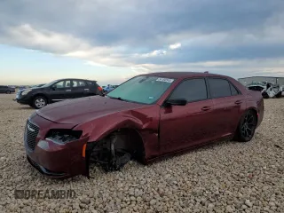 2019 Chrysler 300 Touring with VIN 2C3CCAAG1KH614404, listed as a Copart auction lot 54180545 with 46,980 mi miles and Salvage title. Bid and sale history available at DreamBid. Image 1.