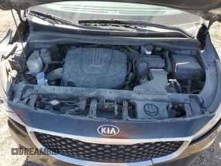 2017 Kia Sedona LX with VIN KNDMB5C15H6236018, listed as a Copart auction lot 48678245 with 86,527 mi miles and Clean Title. Bid and sale history available at carsss.com. Image 12.