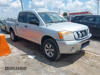 2010 Nissan Titan Pro-4X z VIN 1N6BA0EC9AN318094, wystawiony jako IAAI lot #42787426 z przebiegiem 137 947 mil mil oraz . Historia ofert i sprzedaży dostępna na DreamBid. Obrazek 1.