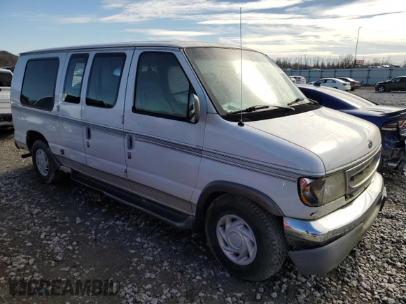 1998 Ford Econoline Cargo with VIN 1FDRE1429WHB71880, listed as a Copart auction lot 46426475 with 218,303 mi miles and Salvage Title. Bid and sale history available at DreamBid. Image 4.