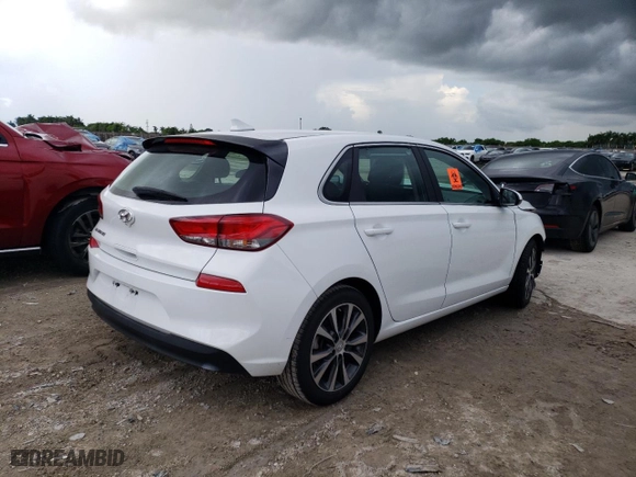 2020 Hyundai Elantra GT with VIN KMHH35LE7LU124953, listed as a Copart auction lot 60322393 with 39,175 mi miles. Bid and sale history available at carsss.com. Image 3.
