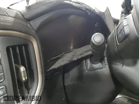 2020 GMC Sierra 3500HD AT4 z VIN 1GT49VEY9LF268615, wystawiony jako Copart lot #83497714 z przebiegiem Nie podano mil oraz Nie do naprawy. Historia ofert i sprzedaży dostępna na DreamBid. Obrazek 9.