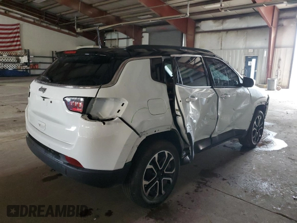 2024 Jeep Compass Limited z VIN 3C4NJDCN7RT593129, wystawiony jako Copart lot #57845515 z przebiegiem 11 086 mil mil oraz Szkoda całkowita • Salvage title. Historia ofert i sprzedaży dostępna na DreamBid. Obrazek 3.