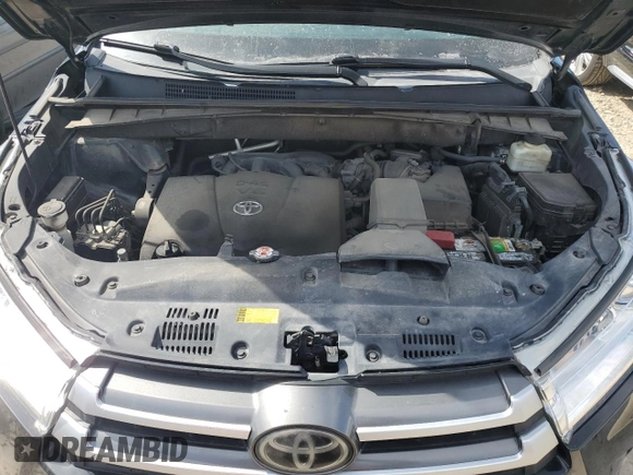 2018 Toyota Highlander LE with VIN 5TDBZRFH2JS875952, listed as a Copart auction lot 51702965 with 123,797 mi miles and Salvage title. Bid and sale history available at DreamBid. Image 13.