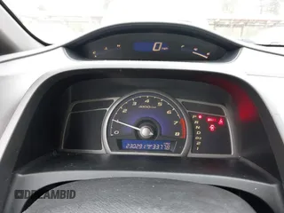 2006 Honda Civic LX with VIN 1HGFA16516L054982, listed as a IAAI auction lot 42135330 with 230,291 mi miles and . Bid and sale history available at DreamBid. Image 7.