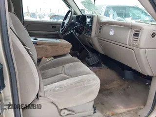 2005 Chevrolet Silverado 1500 with VIN 1GCEK19V75E150685, listed as a IAAI auction lot 41431129 with 254,224 mi miles. Bid and sale history available at carsss.com. Image 5.