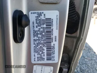 2002 Toyota Camry LE z VIN 4T1BE32KX2U037722, wystawiony jako Copart lot #58482805 z przebiegiem 154 207 mil mil oraz Szkoda całkowita • Salvage title. Historia ofert i sprzedaży dostępna na DreamBid. Obrazek 12.