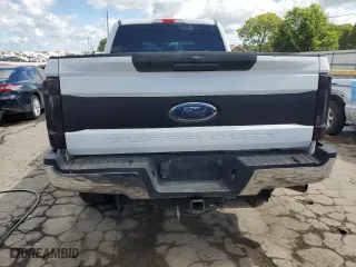 2017 Ford Super Duty F-250 SRW Lariat with VIN 1FT7W2B60HEB88575, listed as a Copart auction lot 62494264 with 171,006 mi miles and Clean Title. Bid and sale history available at carsss.com. Image 6.