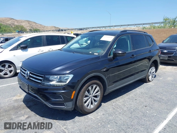 2019 Volkswagen Tiguan S с VIN 3VV1B7AX0KM027381, выставлен на аукционе IAAI как лот 42332275 с пробегом 48 632 миль миль и . История ставок и продаж доступна на DreamBid. Изображение 2.