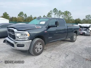 2019 Ram 2500 Tradesman with VIN 3C6UR4HJ3KG712732, listed as a IAAI auction lot 41501124 with 218,362 mi miles. Bid and sale history available at carsss.com. Image 2.