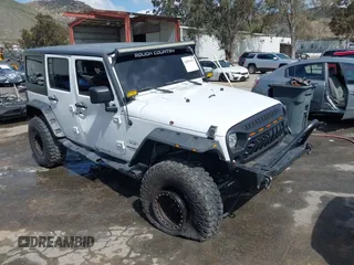 2017 Jeep Wrangler Unlimited Sahara z VIN 1C4BJWEG5HL731242, wystawiony jako IAAI lot #41891017 z przebiegiem 97 097 mil mil oraz . Historia ofert i sprzedaży dostępna na DreamBid. Obrazek 1.