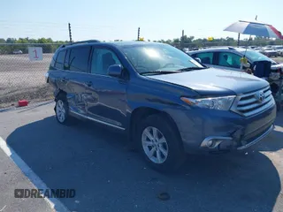 2013 Toyota Highlander with VIN 5TDZA3EHXDS034003, listed as a IAAI auction lot 40557588 with 92,354 mi miles and . Bid and sale history available at DreamBid. Image 1.