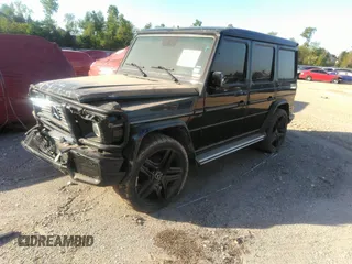 2005 Mercedes-Benz G-Class with VIN WDCYR49E25X156547, listed as a IAAI auction lot 38640157 with 241,209 mi miles. Bid and sale history available at carsss.com. Image 2.