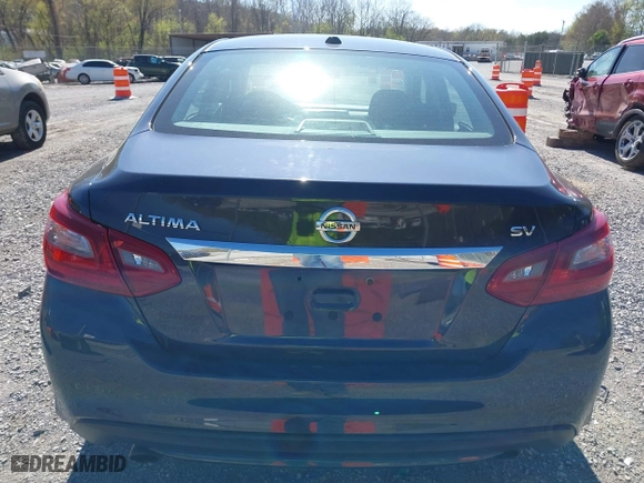 2018 Nissan Altima 2.5 SR with VIN 1N4AL3AP8JC179774, listed as a IAAI auction lot 41933926 with 131,506 mi miles. Bid and sale history available at carsss.com. Image 16.