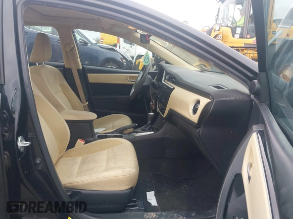 2019 Toyota Corolla L z VIN 2T1BURHE5KC184233, wystawiony jako IAAI lot #41810671 z przebiegiem 127 043 mil mil oraz . Historia ofert i sprzedaży dostępna na DreamBid. Obrazek 5.